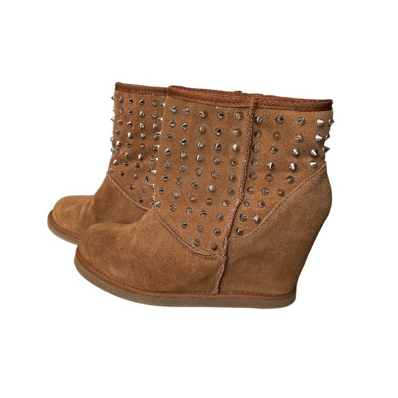 ZIGI girl Shoes - Zigi Girl ankle boots suede leather women’s 8.5